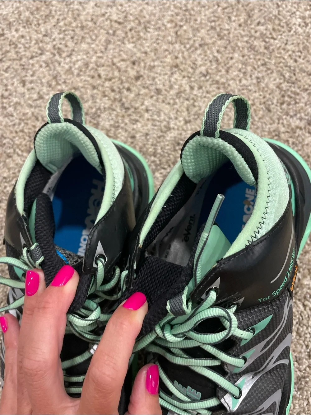HOKA tor speed 2 mid WP size 8.5